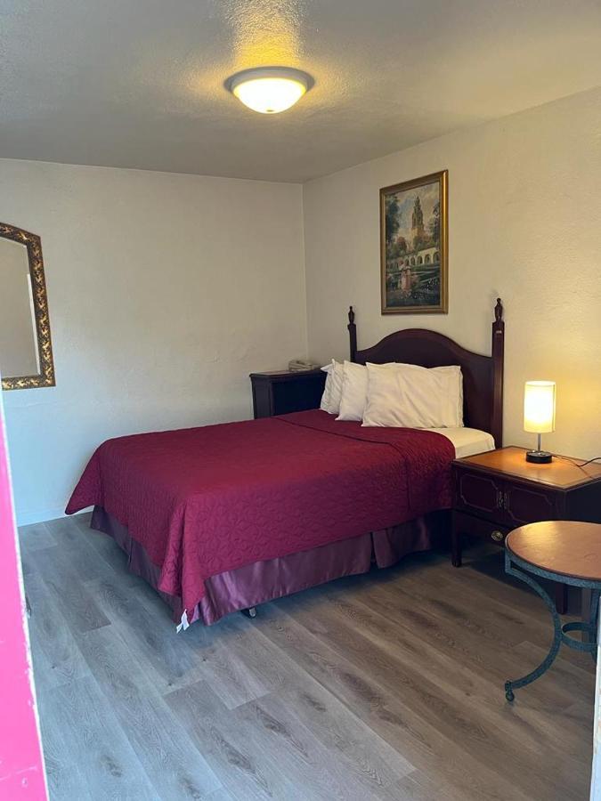 Economy Inn Пасо Роблс Экстерьер фото
