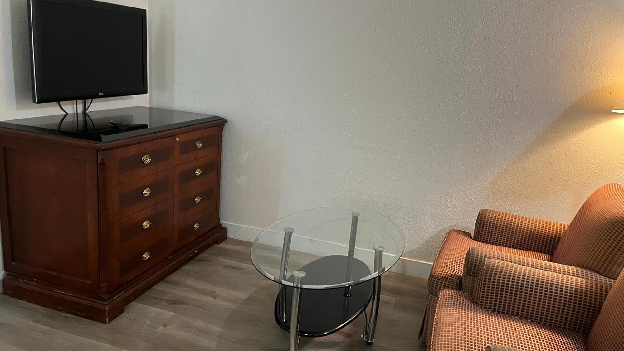 Economy Inn Пасо Роблс Экстерьер фото