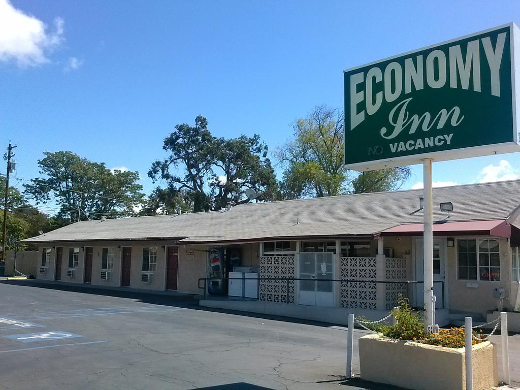 Economy Inn Пасо Роблс Экстерьер фото