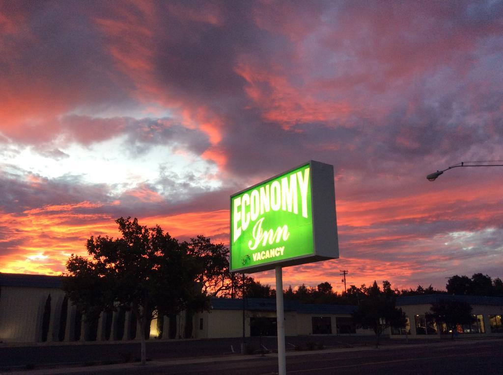 Economy Inn Пасо Роблс Экстерьер фото