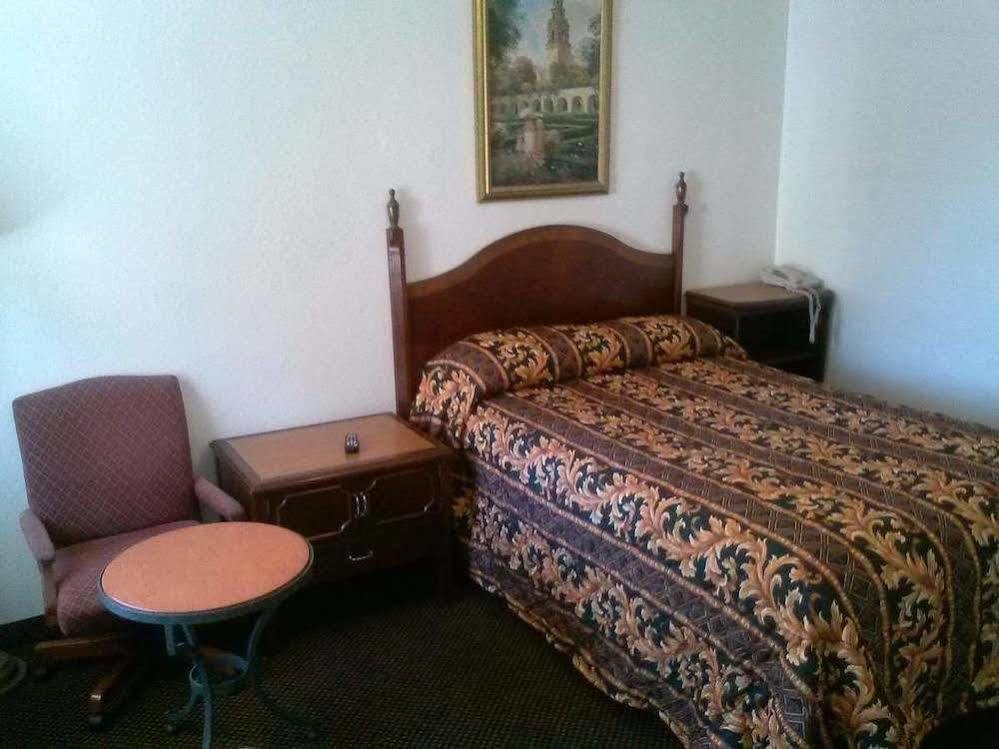 Economy Inn Пасо Роблс Экстерьер фото